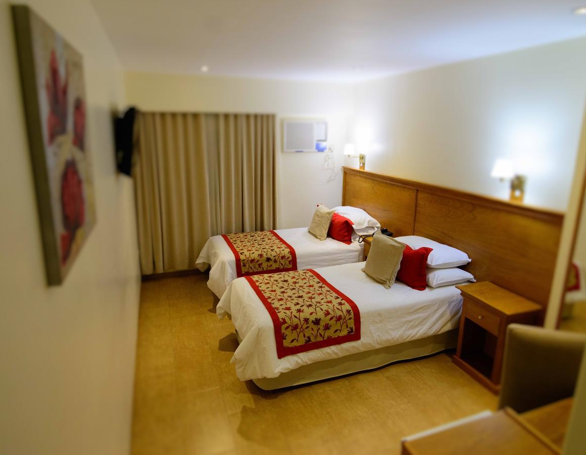 Hotel Urbano 라 반다 외부 사진